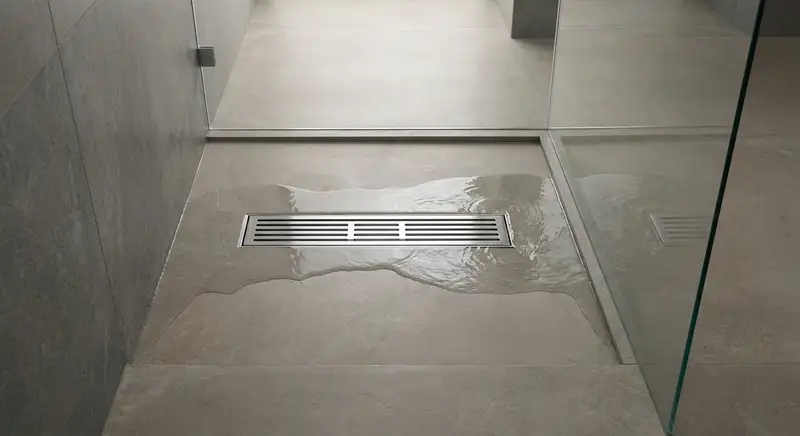 Verstopte douche met stilstaand water